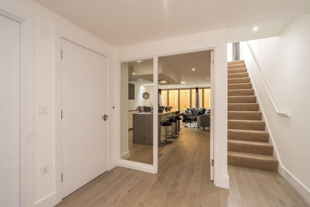 Ferienwohnung Luxurious & Modern Townhouse In Hammersmith London Exterior foto