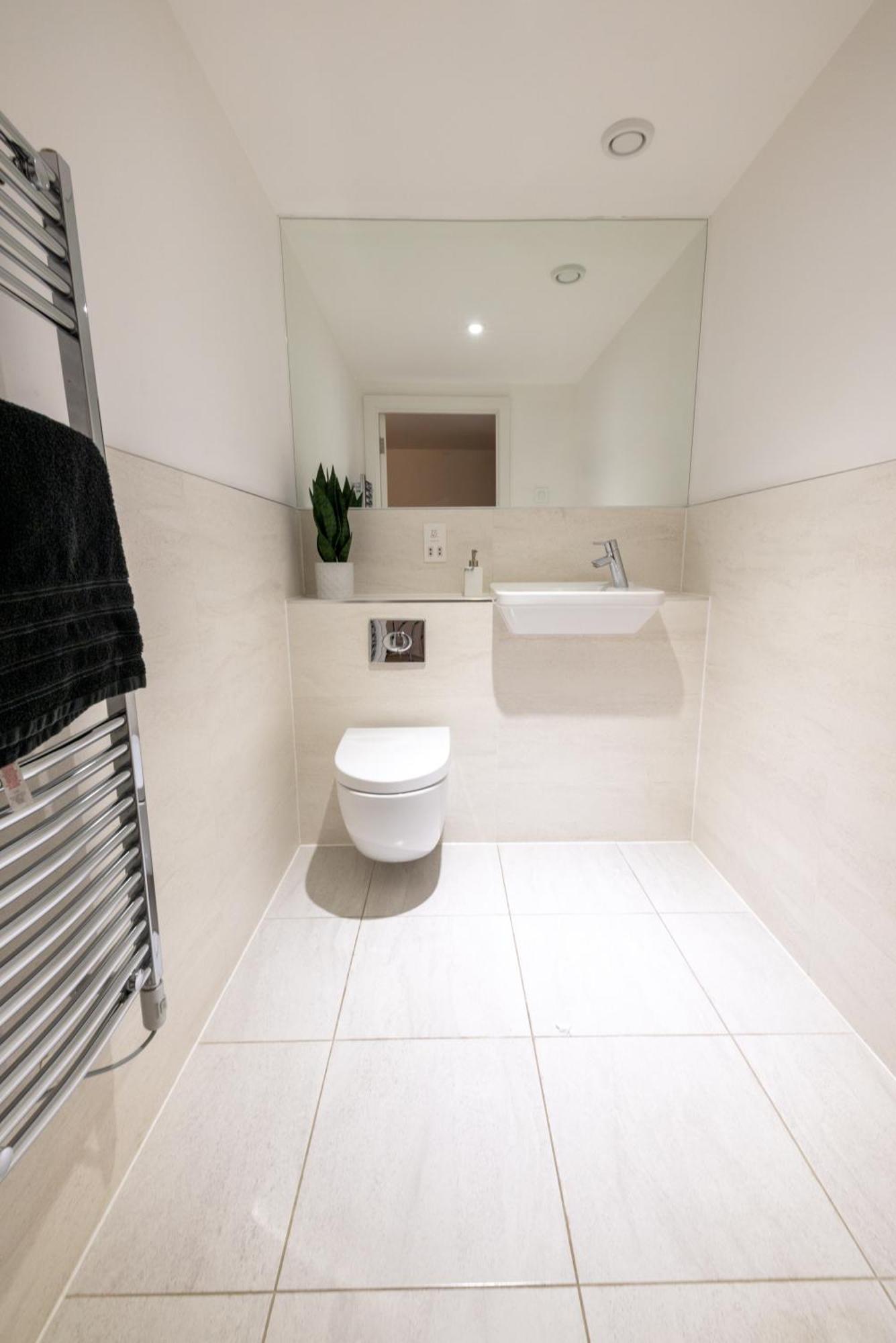 Ferienwohnung Luxurious & Modern Townhouse In Hammersmith London Exterior foto